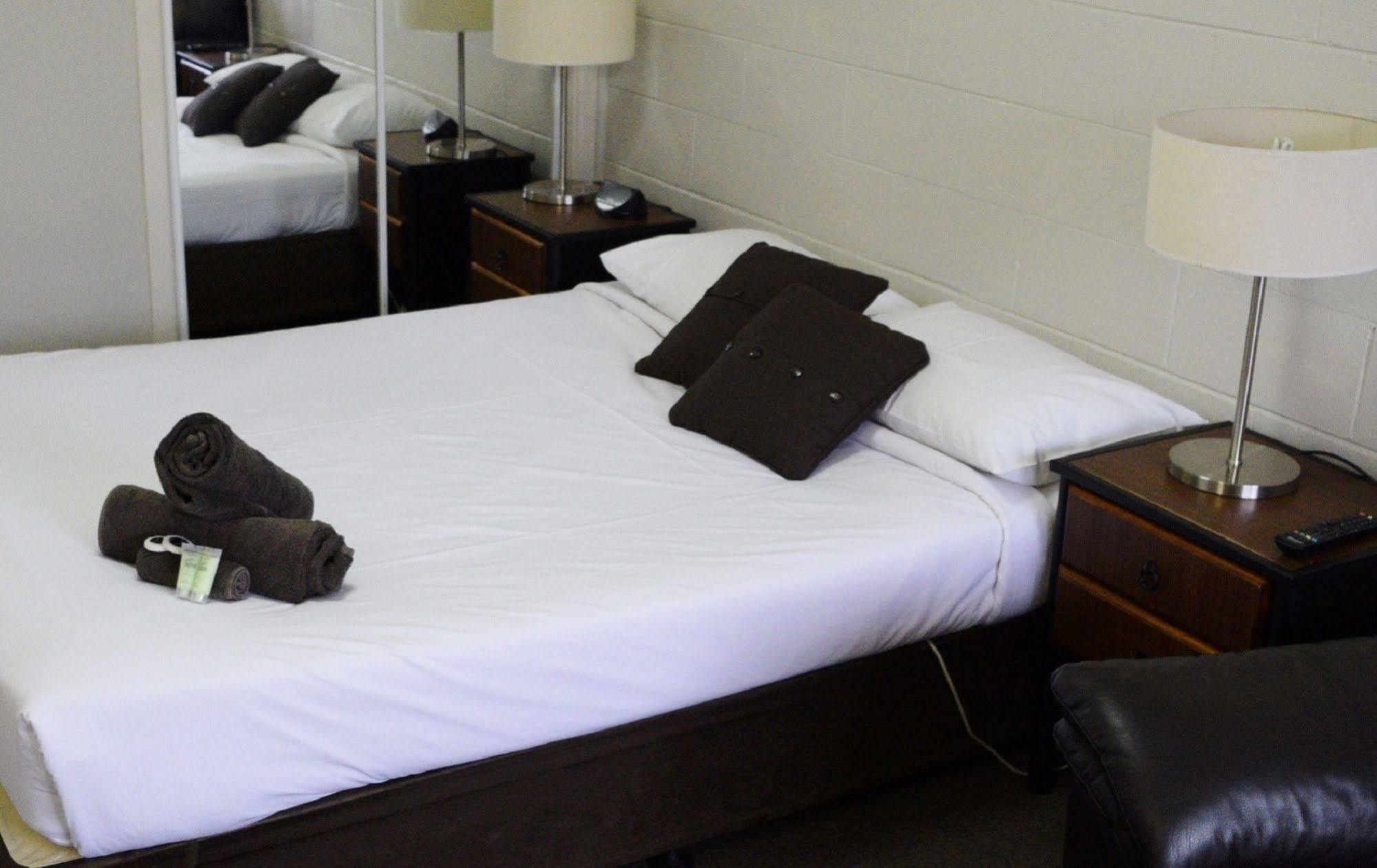 Rosebud Motel Tootgarook ภายนอก รูปภาพ